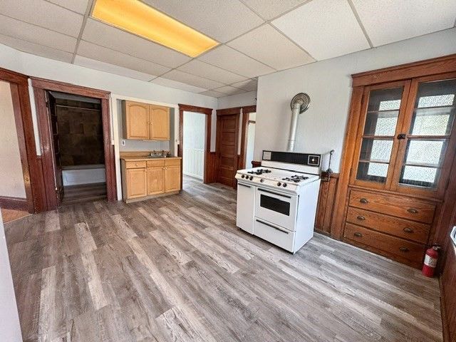 21 Falmouth St, Worcester, MA 01607