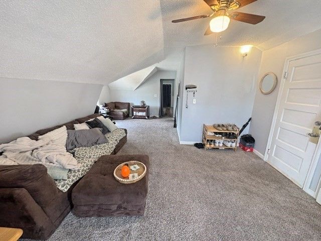 21 Falmouth St, Worcester, MA 01607