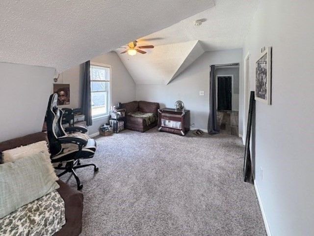 21 Falmouth St, Worcester, MA 01607
