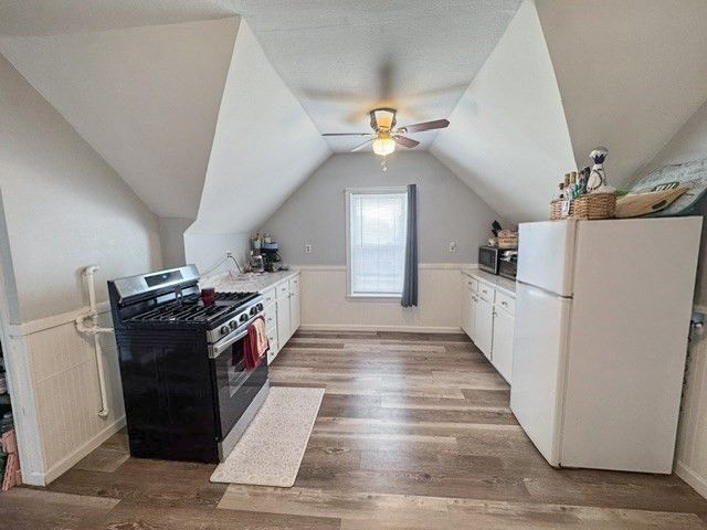 21 Falmouth St, Worcester, MA 01607