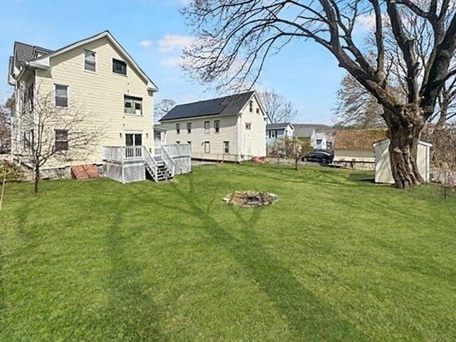 21 Falmouth St, Worcester, MA 01607