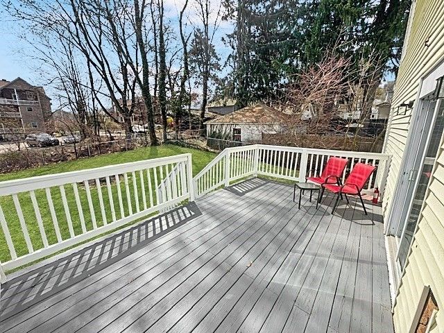 21 Falmouth St, Worcester, MA 01607