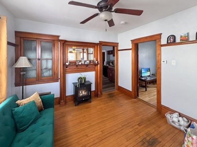 21 Falmouth St, Worcester, MA 01607