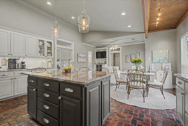 4026 Copperridge Dr, Saint George, LA 70817