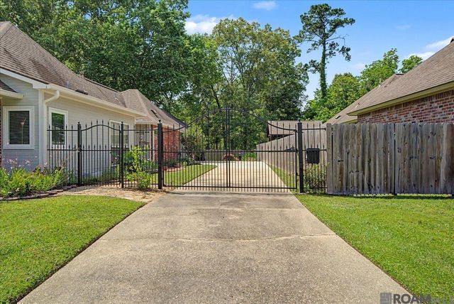 4026 Copperridge Dr, Saint George, LA 70817