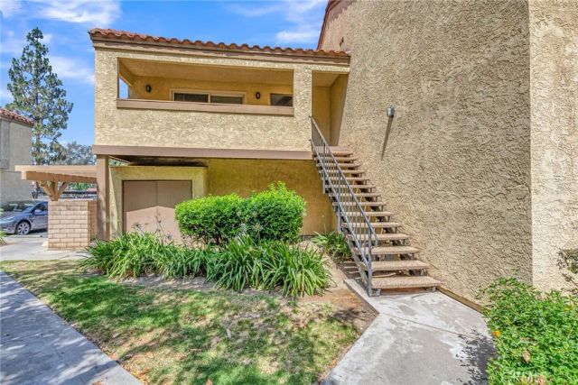 1140 W Blaine Street 201, Riverside, CA 92507