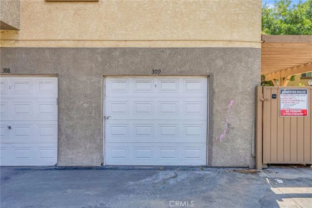 1140 W Blaine Street 201, Riverside, CA 92507