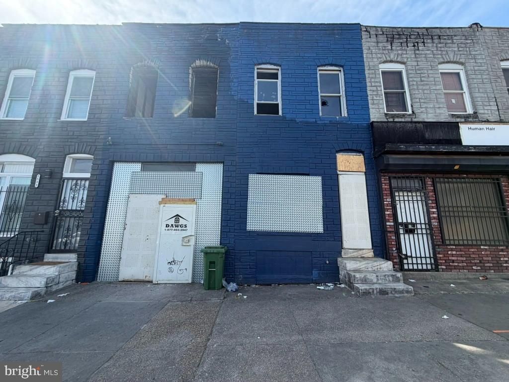 Image 1 of property listing at 2529 E MONUMENT ST, Baltimore, MD 21205