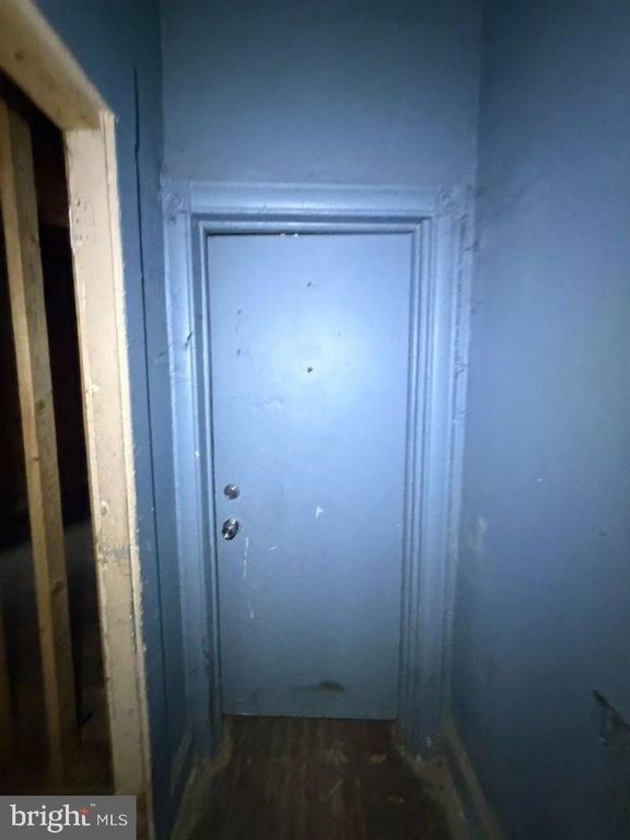 Image 23 of property listing at 2529 E MONUMENT ST, Baltimore, MD 21205