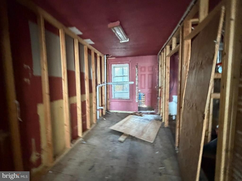 Image 38 of property listing at 2529 E MONUMENT ST, Baltimore, MD 21205
