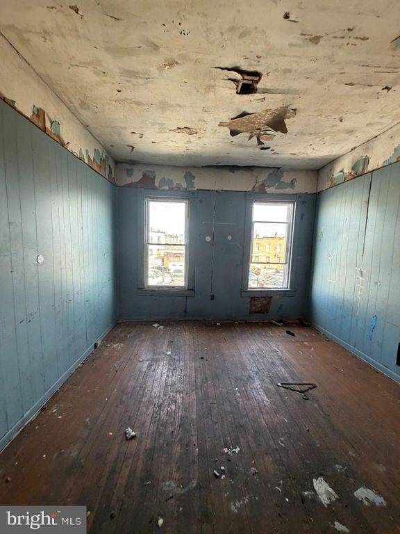 Image 40 of property listing at 2529 E MONUMENT ST, Baltimore, MD 21205
