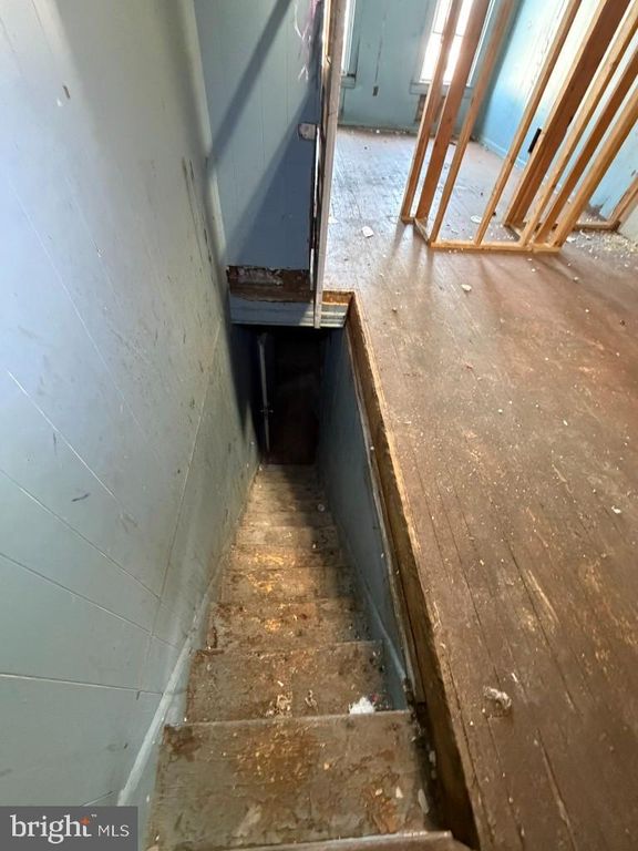 Image 42 of property listing at 2529 E MONUMENT ST, Baltimore, MD 21205