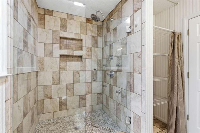 3941 Summit Chase, Gainesville, GA 30506