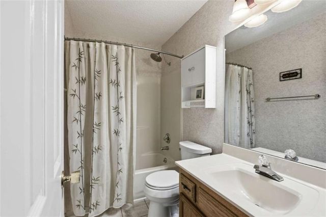 3941 Summit Chase, Gainesville, GA 30506
