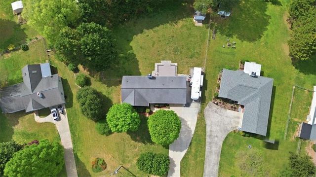 3941 Summit Chase, Gainesville, GA 30506