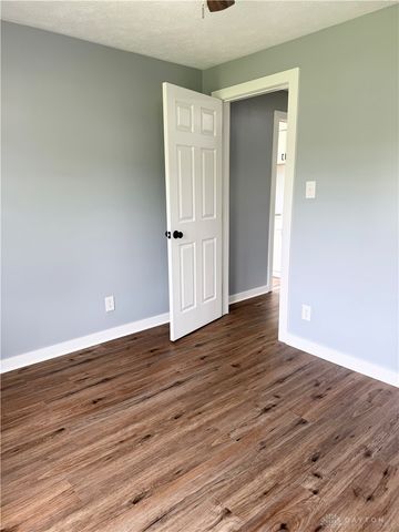 96 Devonshire Avenue, Dayton, OH 45417