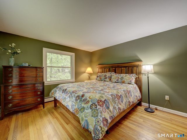 39 Woodhaven Road, Glastonbury, CT 06033