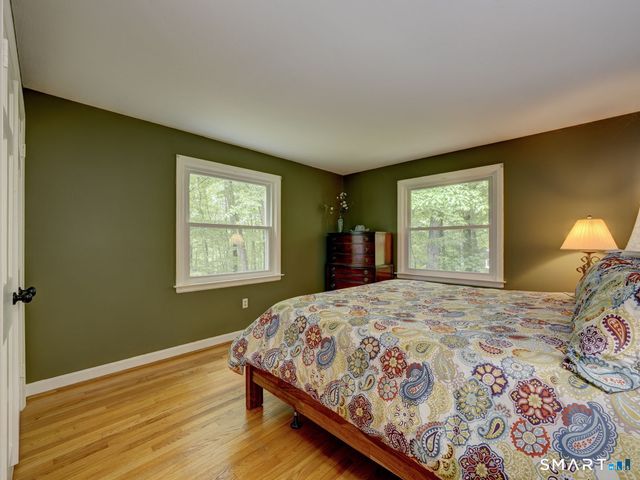 39 Woodhaven Road, Glastonbury, CT 06033