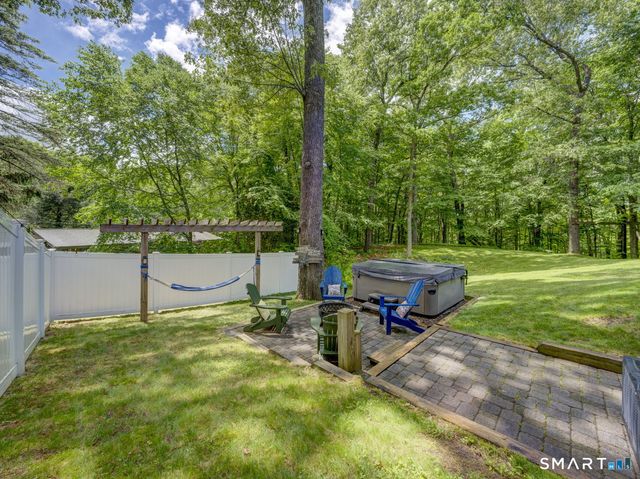 39 Woodhaven Road, Glastonbury, CT 06033