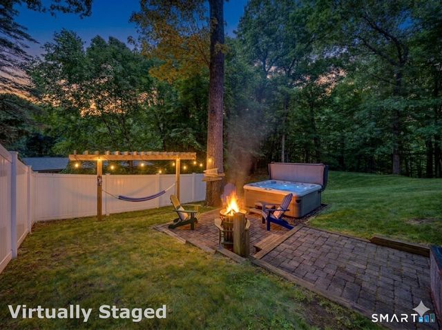 39 Woodhaven Road, Glastonbury, CT 06033