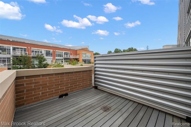 333 E Parent Avenue 15, Royal Oak, MI 48067