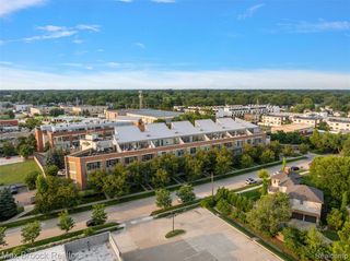 333 E Parent Avenue 15, Royal Oak, MI 48067
