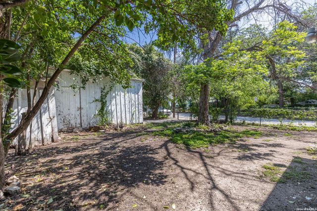 1419 WYOMING ST, San Antonio, TX 78203