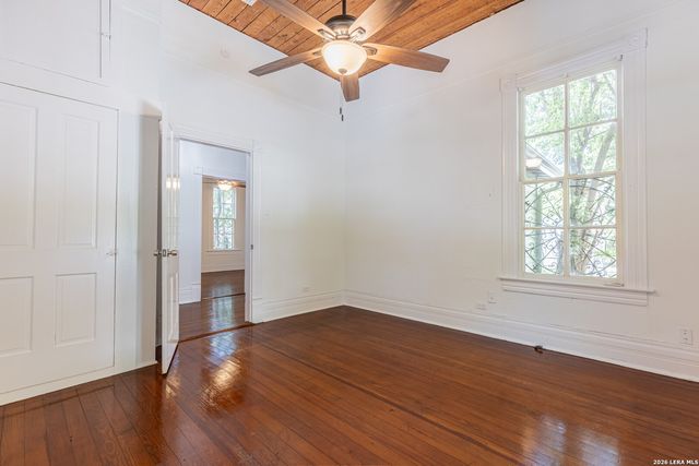 1419 WYOMING ST, San Antonio, TX 78203