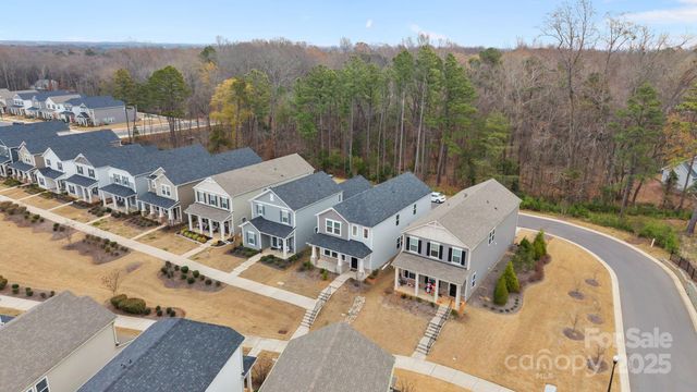 11040 Broadbent Court, Charlotte, NC 28278