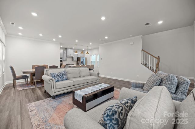 11040 Broadbent Court, Charlotte, NC 28278