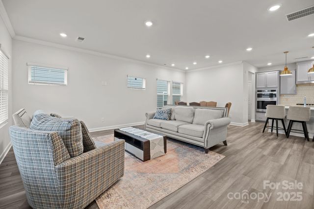 11040 Broadbent Court, Charlotte, NC 28278