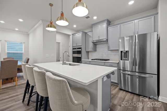 11040 Broadbent Court, Charlotte, NC 28278