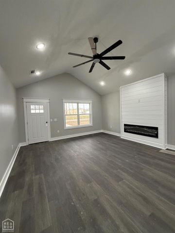 211 W Dewey, Manila, AR 72442