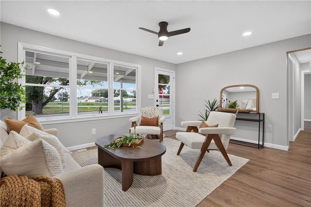 1037 S Brockway Street, Olathe, KS 66061