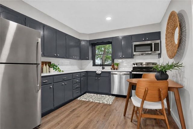 1037 S Brockway Street, Olathe, KS 66061