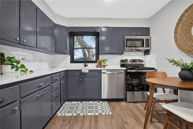 1037 S Brockway Street, Olathe, KS 66061