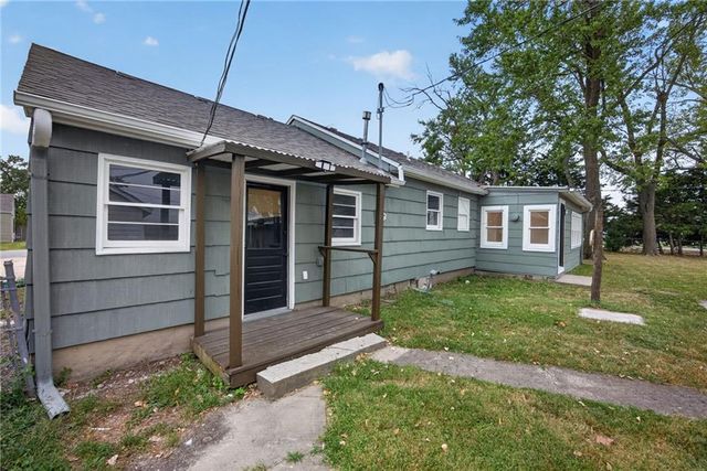 1037 S Brockway Street, Olathe, KS 66061