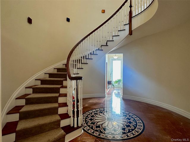 35 Balmoral Court, Harriman, NY 10926