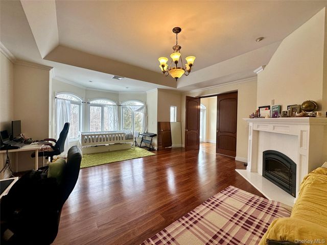 35 Balmoral Court, Harriman, NY 10926