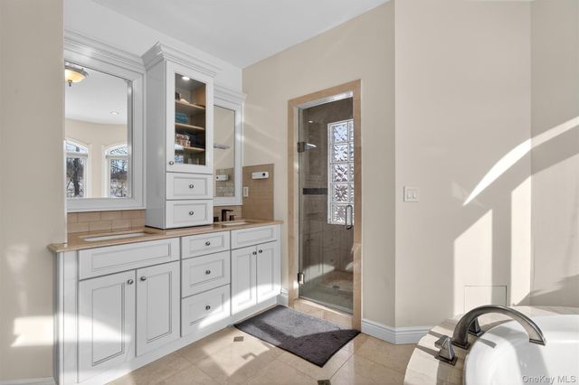 35 Balmoral Court, Harriman, NY 10926