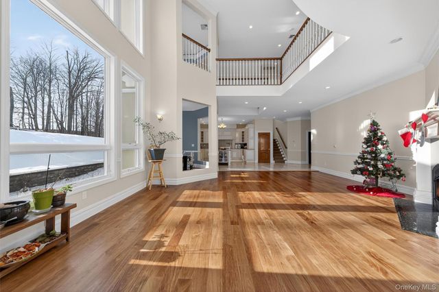 35 Balmoral Court, Harriman, NY 10926