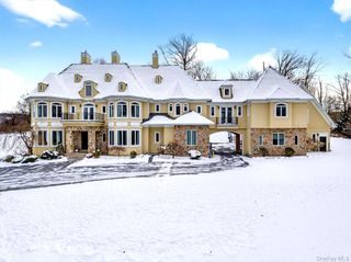 35 Balmoral Court, Harriman, NY 10926