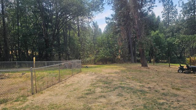 703 jaynes Drive, Grants Pass, OR 97527