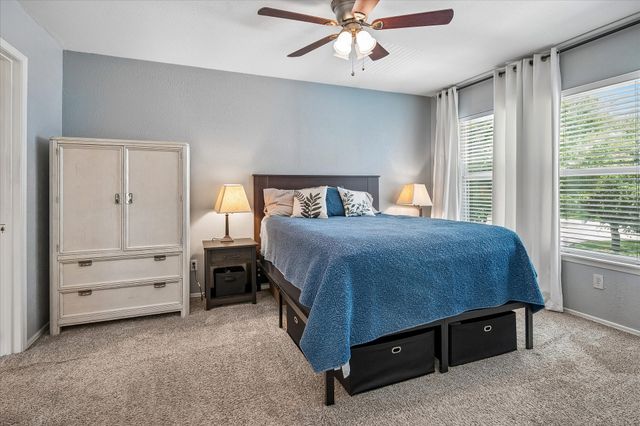 301 Stoneledge Drive, Irving, TX 75063
