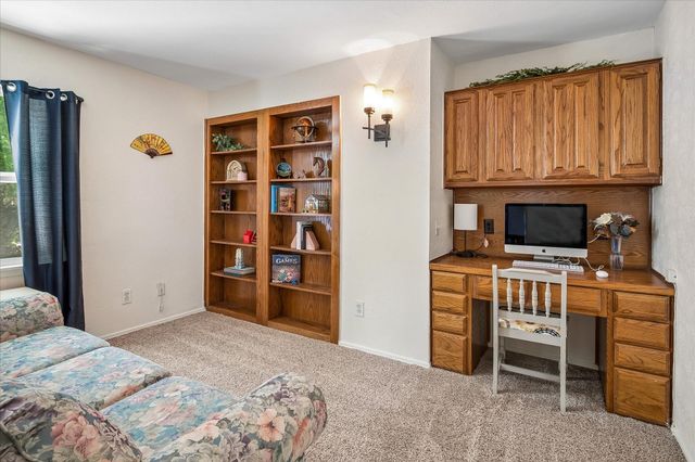 301 Stoneledge Drive, Irving, TX 75063
