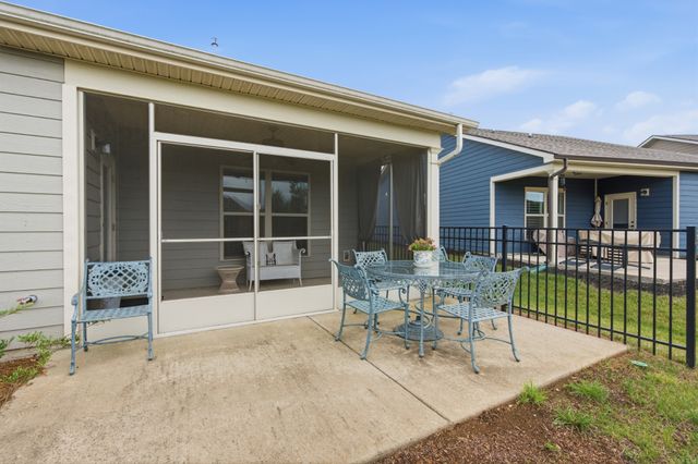 1402 Cannon Ln, Spring Hill, TN 37174