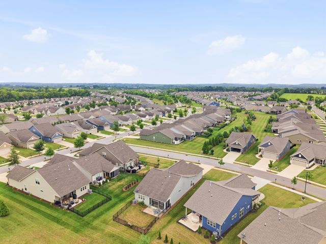 1402 Cannon Ln, Spring Hill, TN 37174