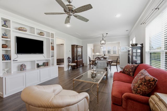 1402 Cannon Ln, Spring Hill, TN 37174