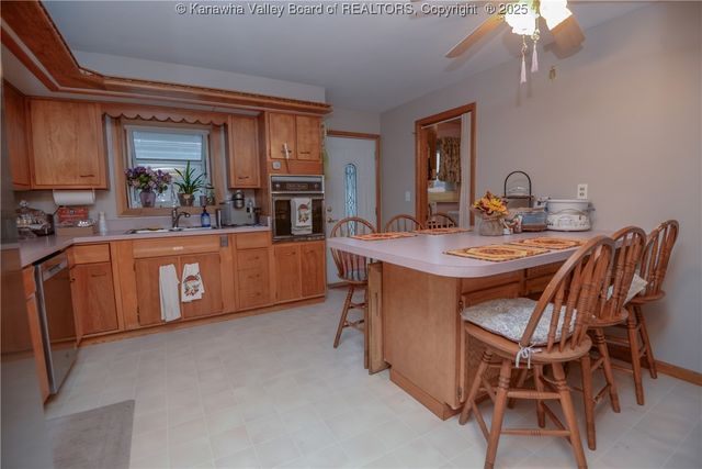 2125 Grant Avenue, St Albans, WV 25177