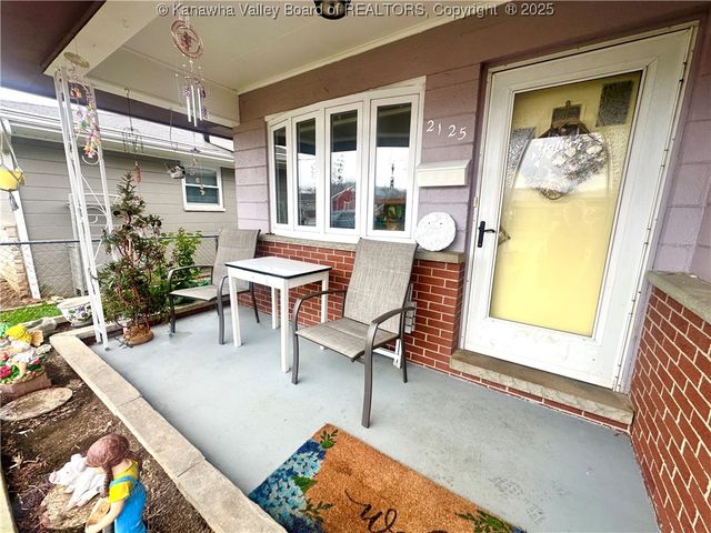 2125 Grant Avenue, St Albans, WV 25177